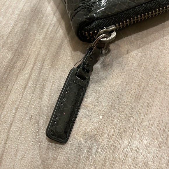 Kenneth Cole Wallet!! - Picture 5 of 14